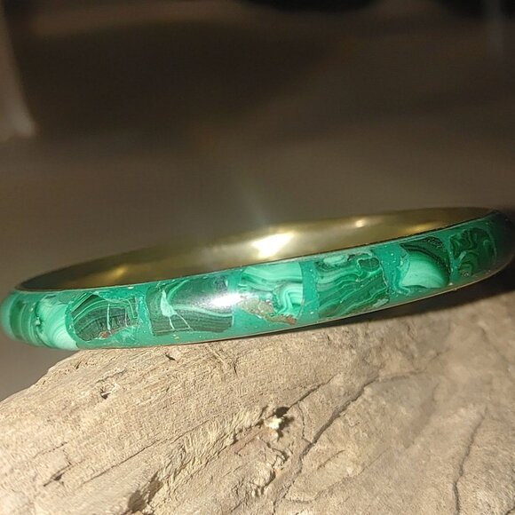 Vintage Malachite Brass Bangle Bracelet Striking Green Veins Shows Inclusions - Picture 8 of 10